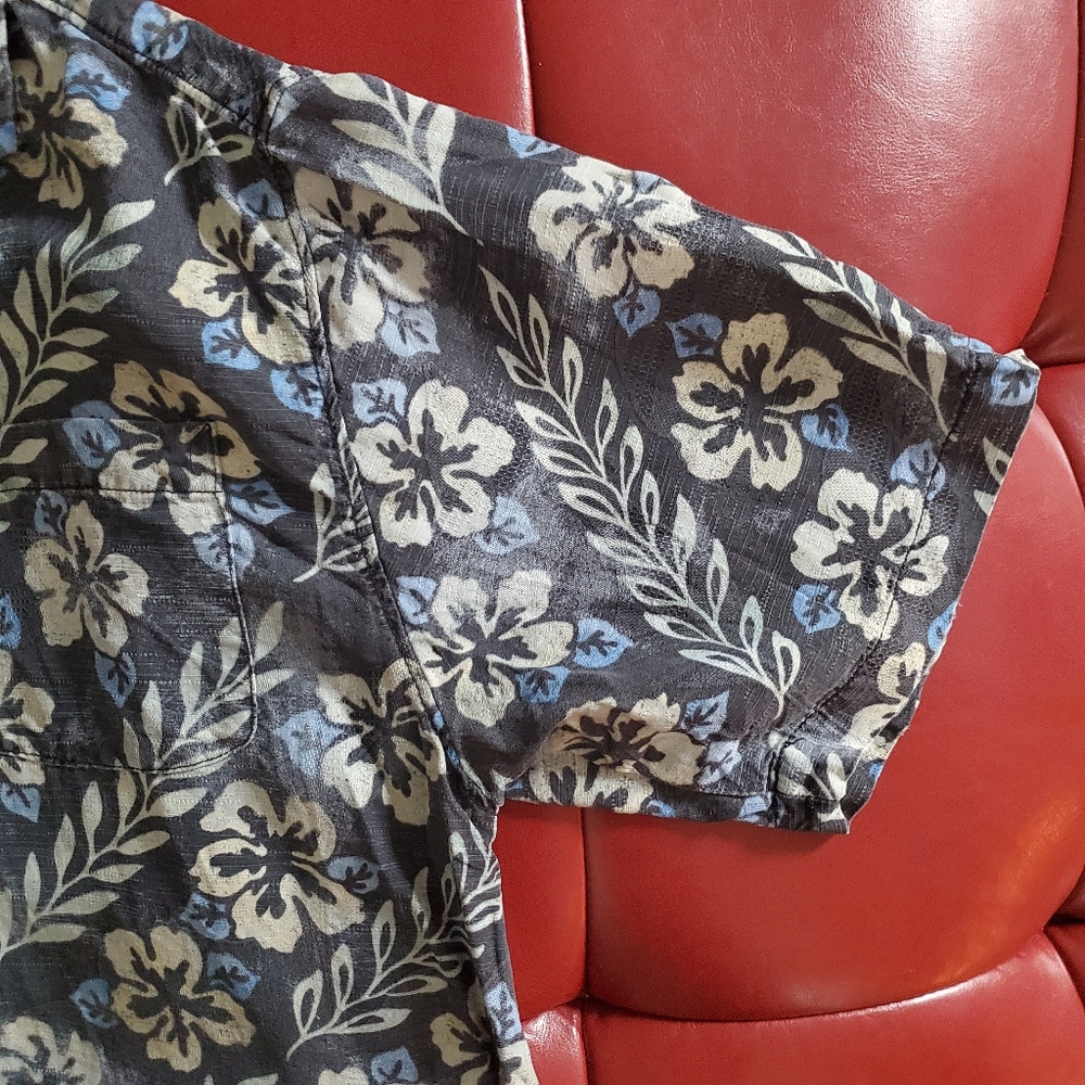 Tommy Bahama Floral Print Linen Shirt - Picture 2 of 5